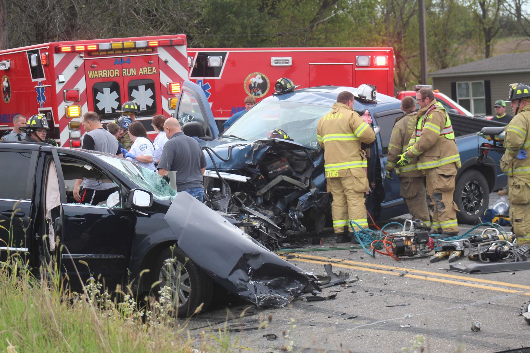 Medical chopper called to crash scene
